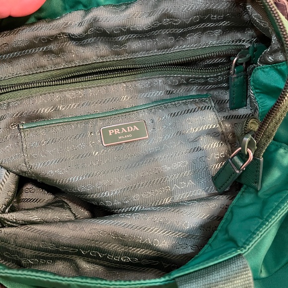 Prada AUTHENTIC Emerald Green Nylon bag with saffiano leather accents. NEW!! - Picture 14 of 15